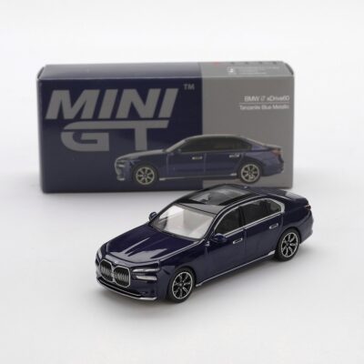 Mini GT BMW i7 xDrive60 Tanzanite Blue Metallic