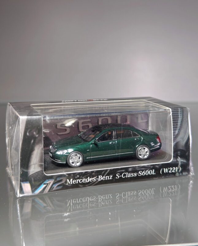 MotorHelix Mercedes-Benz S Class S600L W221 Dark Green