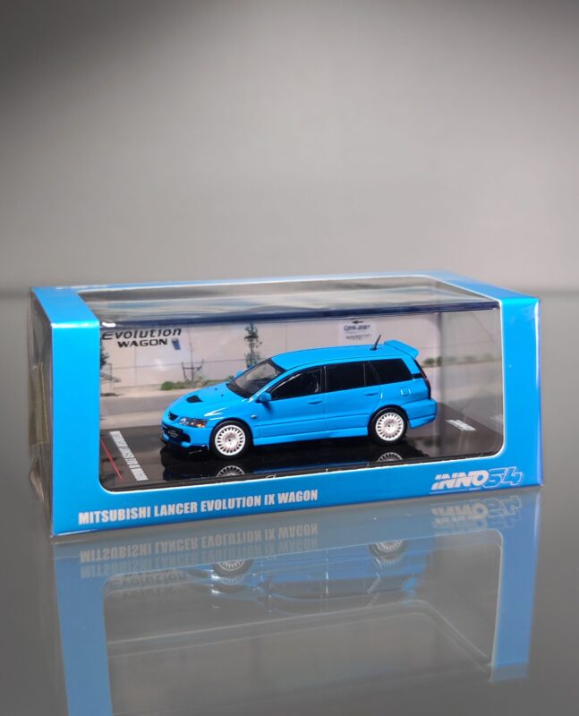 INNO64 Mitsubishi Lancer Evolution IX Wagon Blue