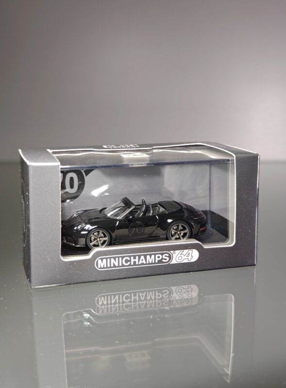 MINICHAMPS PORSCHE 911 (992.2) CARRERA GTS CABRIOLET 911 SPIRIT 70 - BLACK