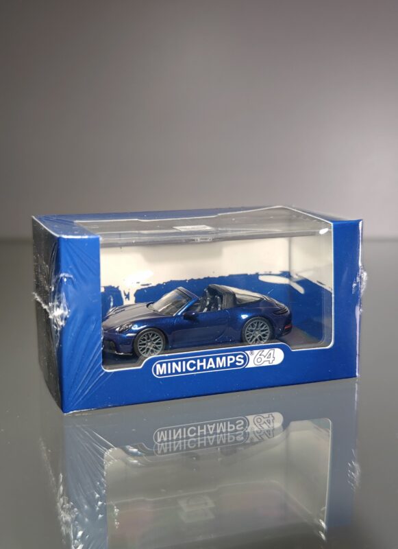 MINICHAMPS PORSCHE 911 (992.2) TARGA 4 GTS 2025 - BLUE METALLIC